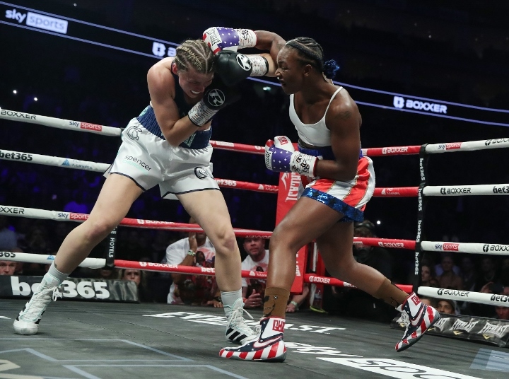 photos-claressa-shields-gets-revenge-beats-savannah-marshall-for